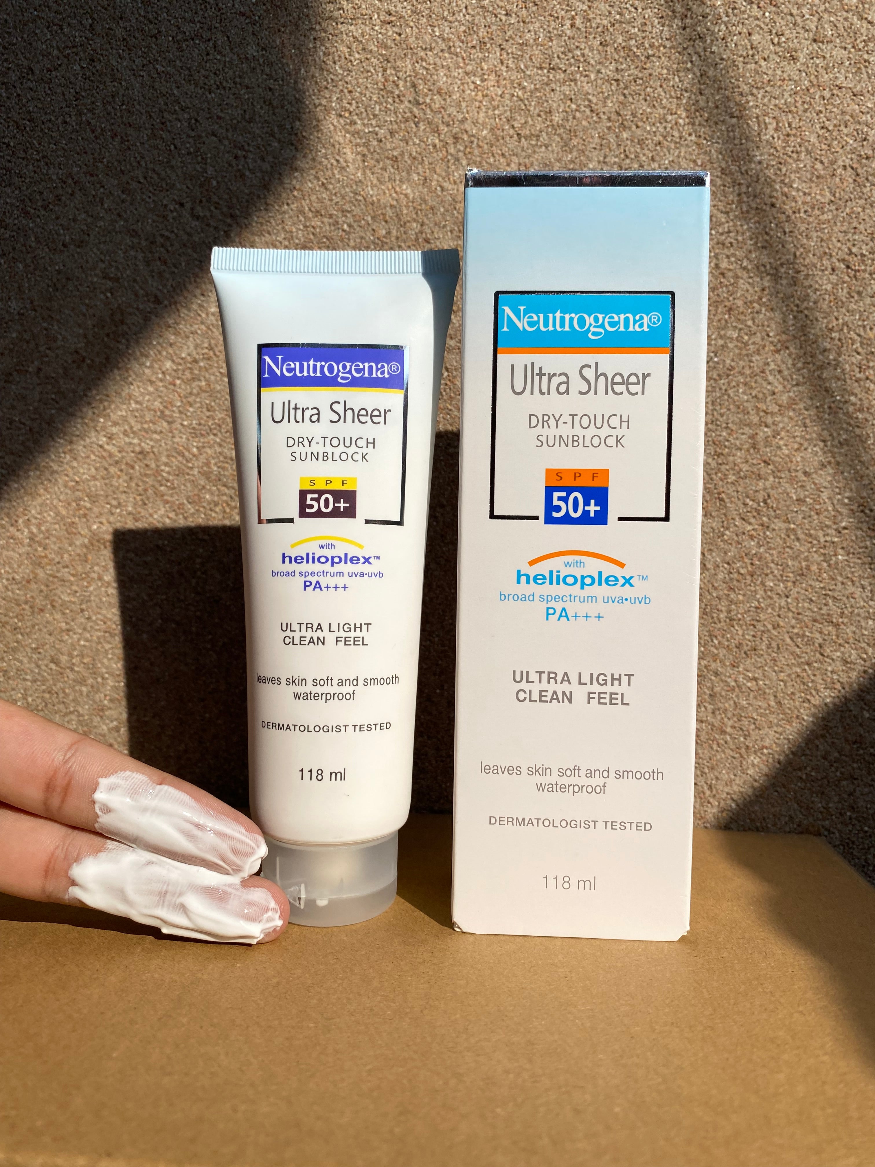 Neutrogena Ultra Sheer Dry Touch Sunblock SPF 50+ (large size )