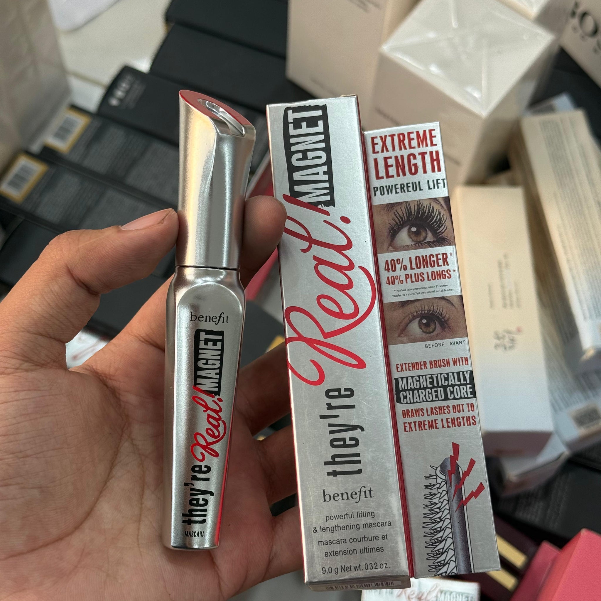 benefit They’re Real Magnet Extreme Lengthening and Powerful Lifting Mascara