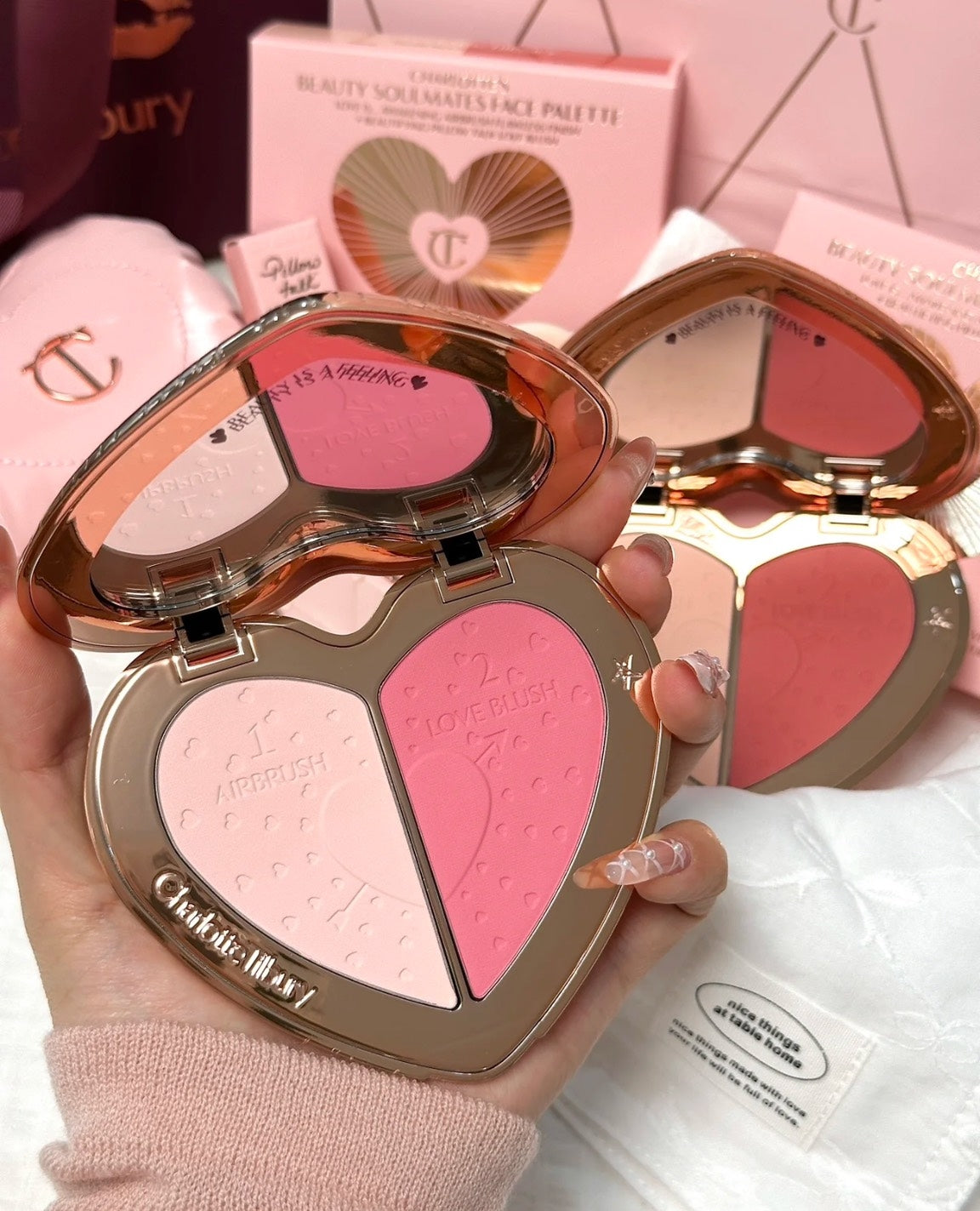 Charlotte Tilbury♡Pillow Talk♡フェイスパレット Charlotte Tilbury - Soulmates Face Palette - PILLOW TALK FLAWLESS PINK