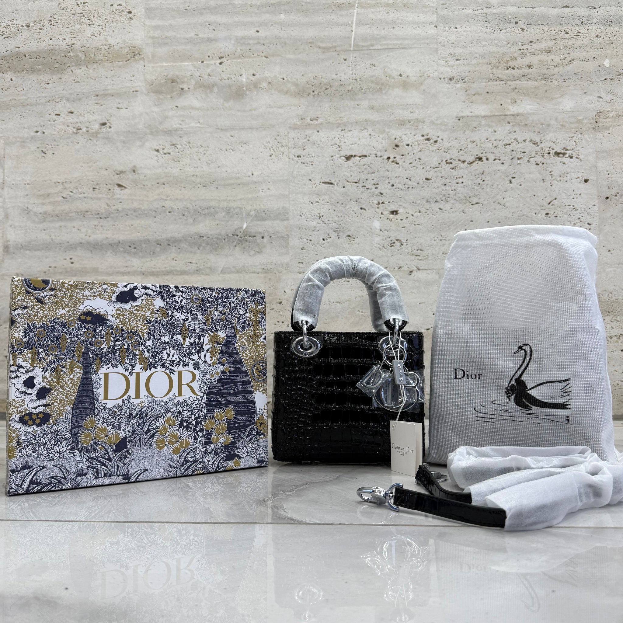 Christian dior  Lady Dior Bag ( BLACK )