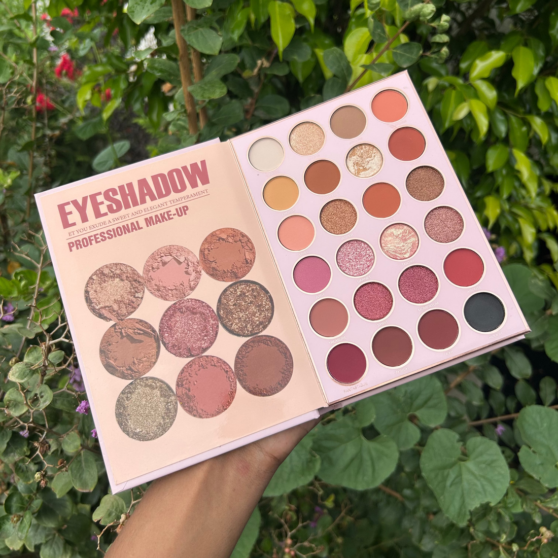 HUDAMOJI MAKE UP KIT EYESHADOW & EYEBROW & LIPSTICK & BLUSHER & CONTOUR