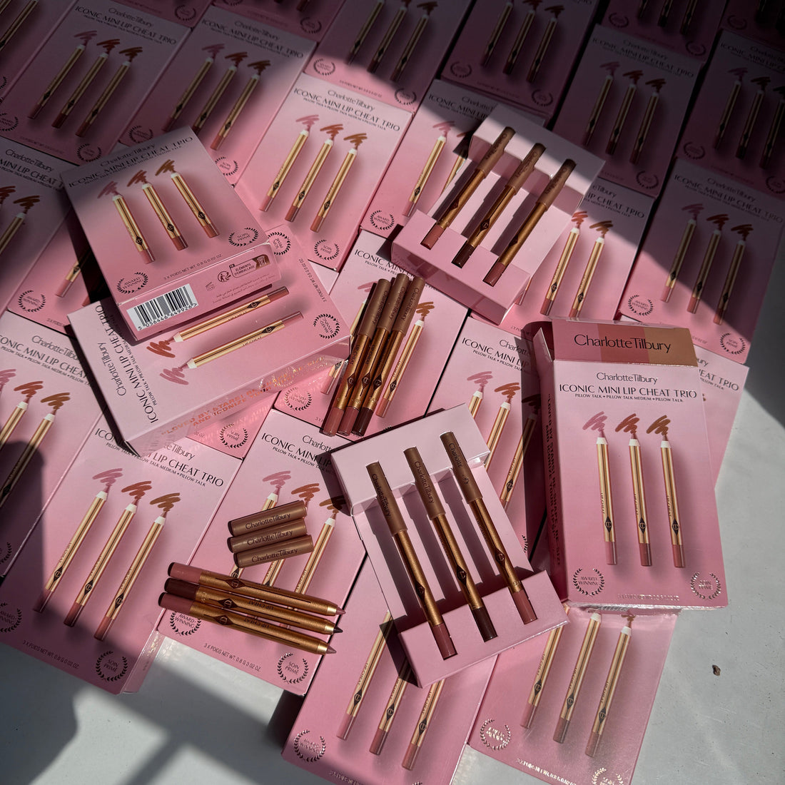 CHARLOTTE TILBURY Iconic Mini Lip Cheat Trio