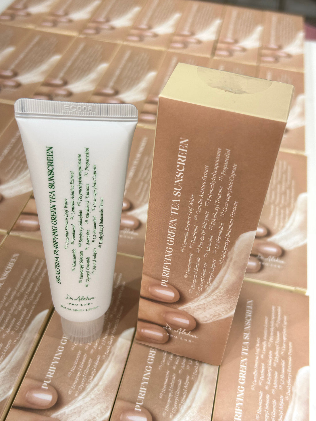 Dr. Althea - Purifying Green Tea Sunscreen - 50ml – The Vault Pk