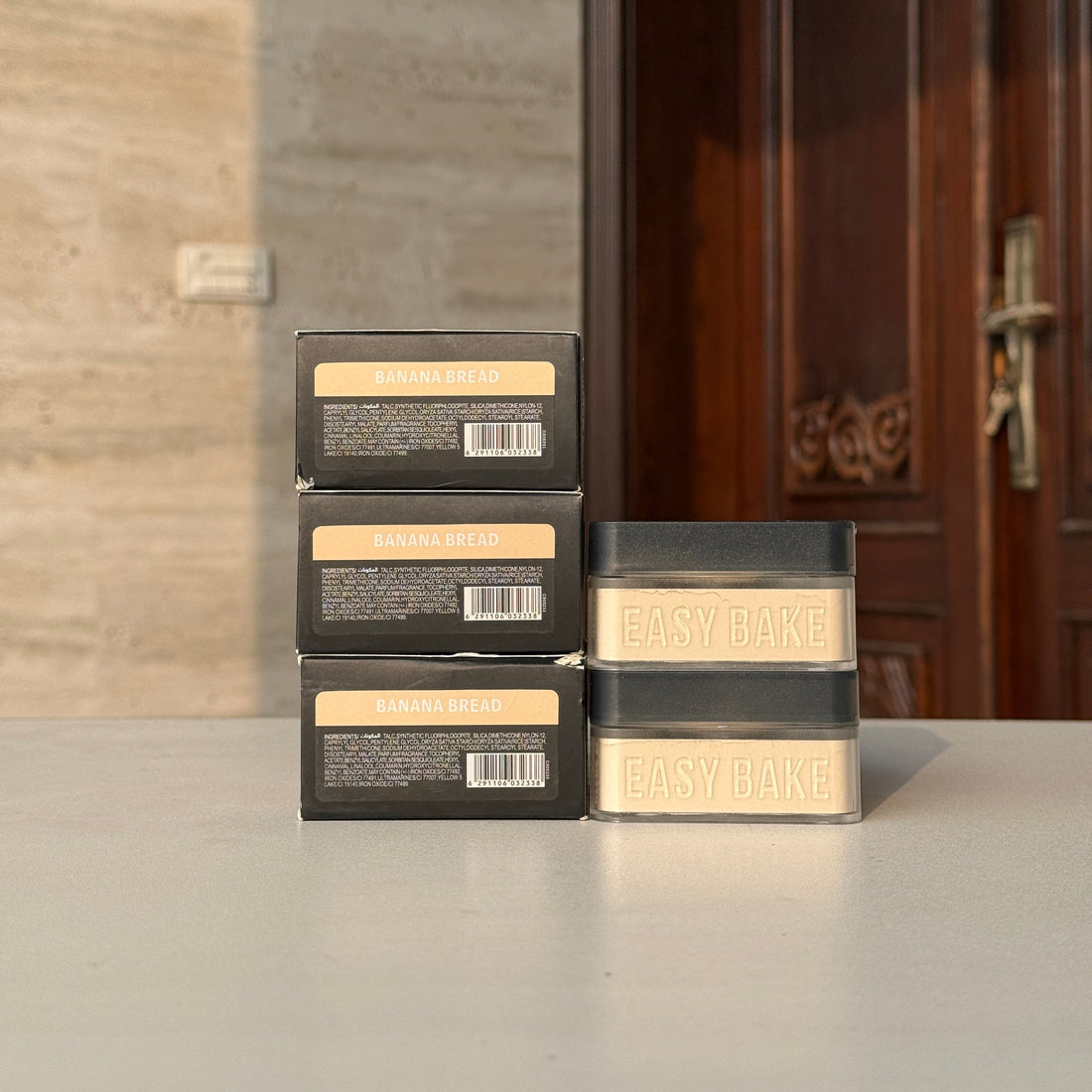 Huda Beauty Easy Bake Loose Baking & Setting Powder(Banana Bread)