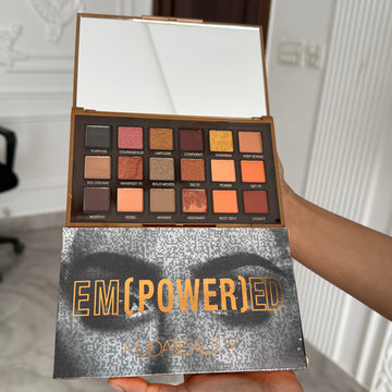 Huda Beauty Empowered Eyeshadow Palette