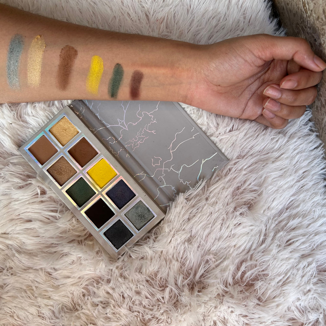 kylie jenner eye of the storm palette