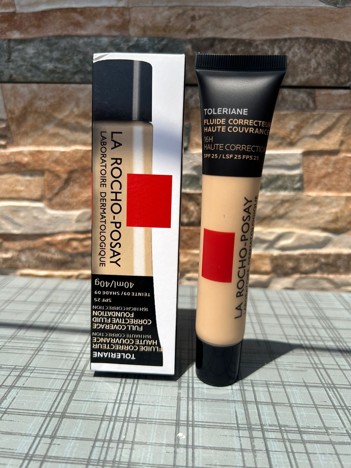 LA ROCHE -POSAY TOLERIANE FULL COVERAGE CORRECTIVE FLUID FOUNDATION 40