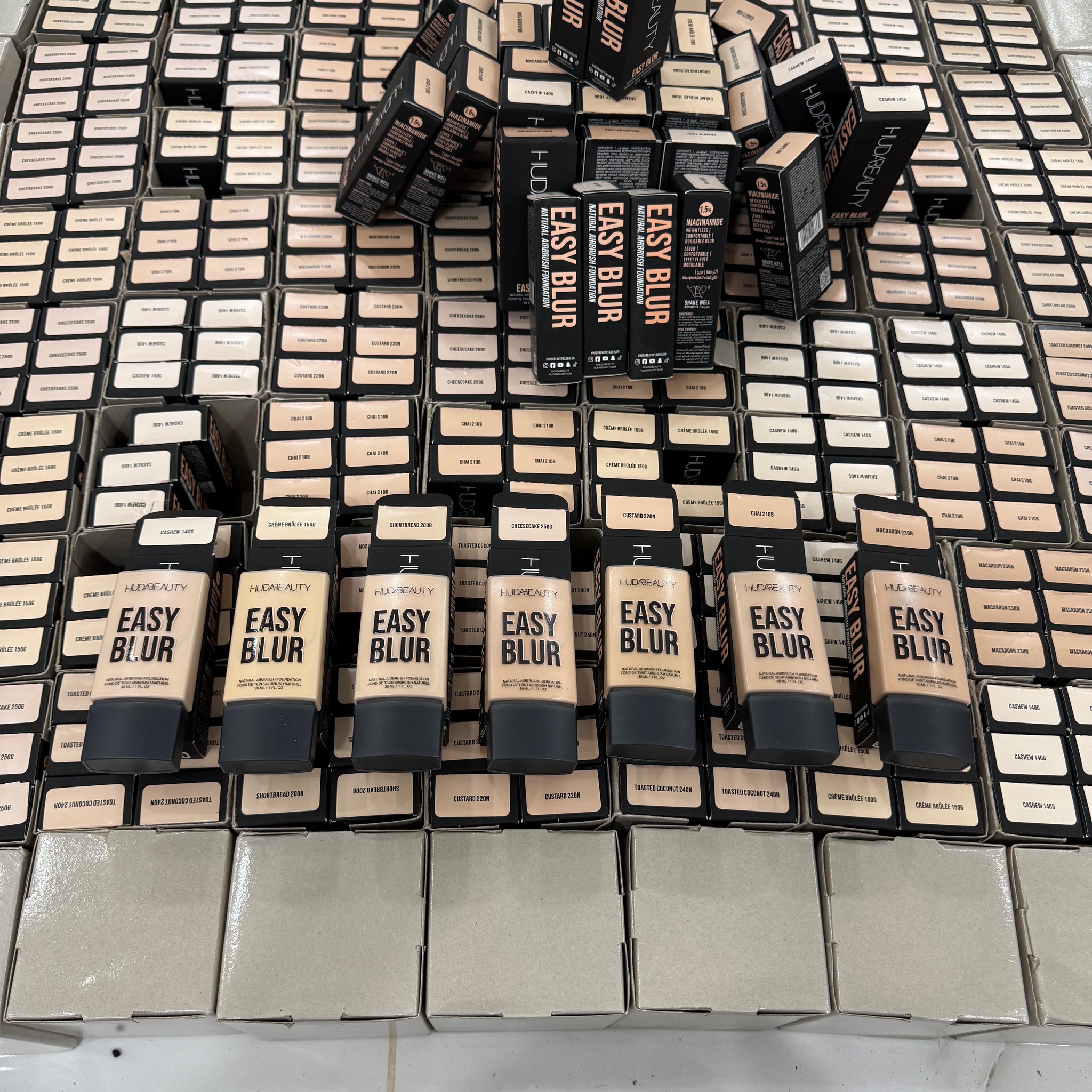 Huda Beauty Easy Blur Natural Airbrush Foundation with Niacinamide