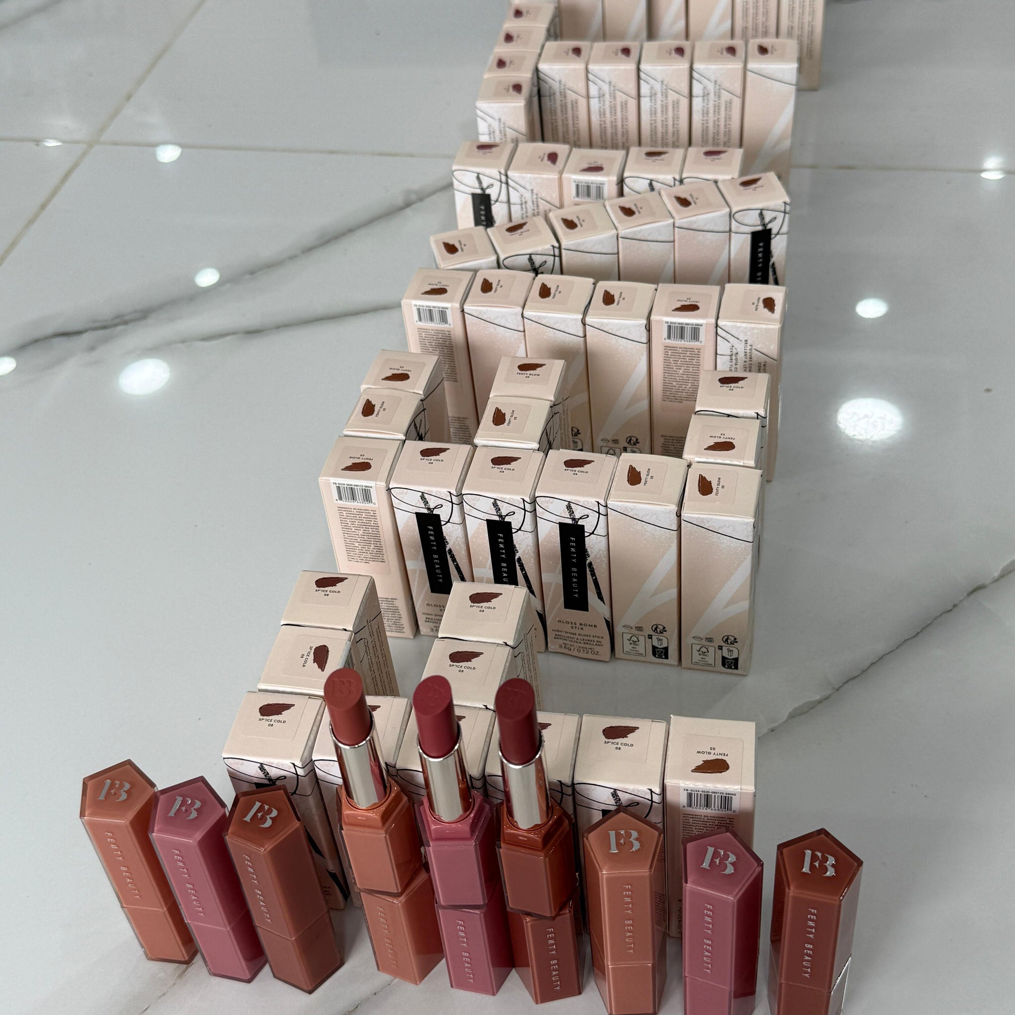 FENTY BEAUTY GLOSS BOMB LIPSTICK