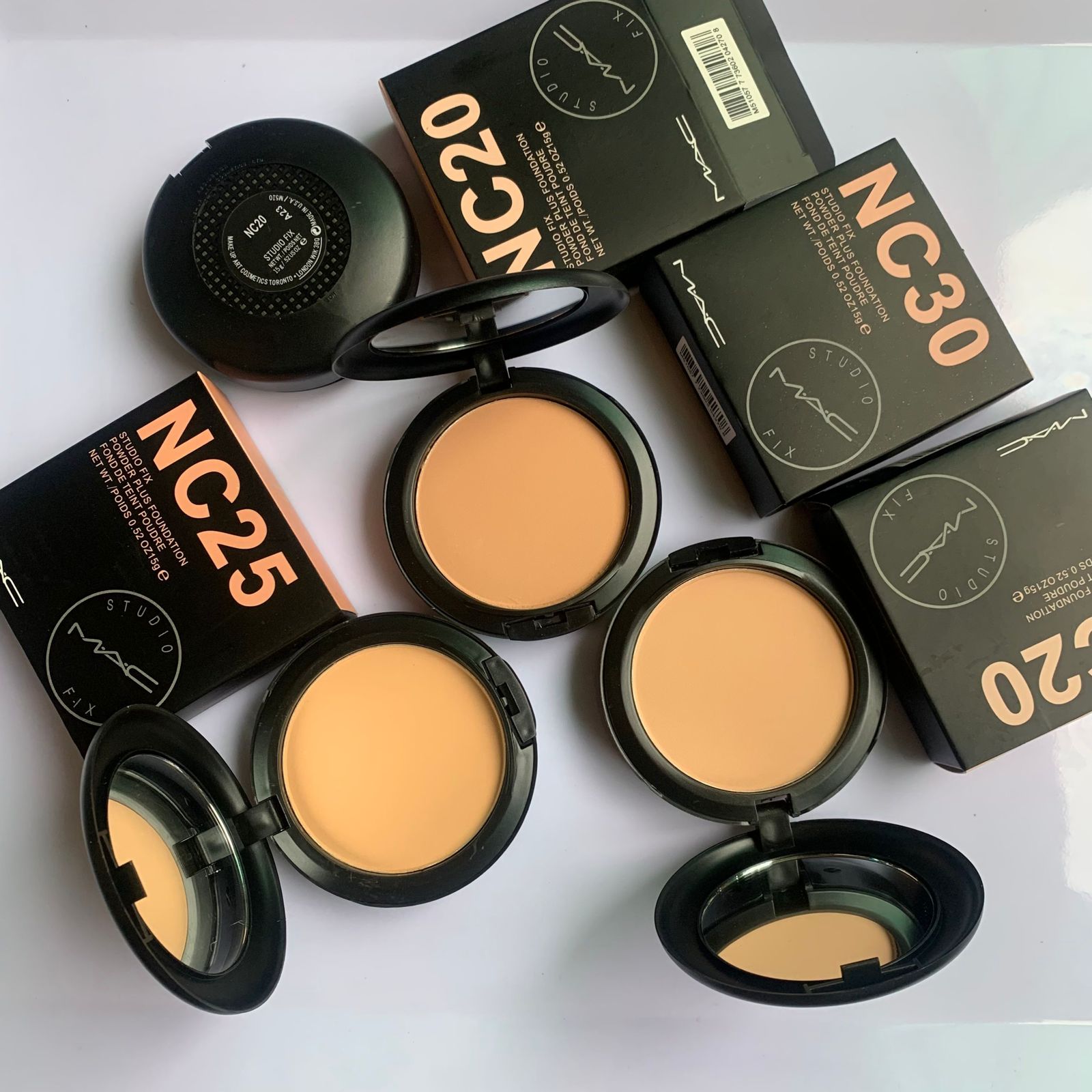 Mac Studio fix powder plus foundation (new pakaging of MAC )